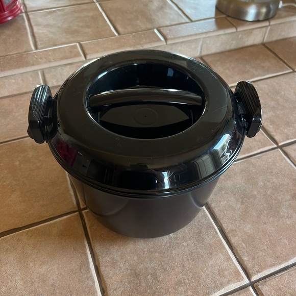 Pampered Chef Kitchen Pampered Chef Rice Cooker With Lid Black 3